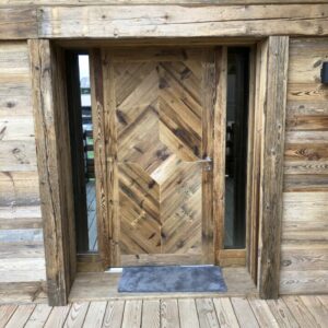 Porte d'entrée du Chalet Traditionnel À Megève