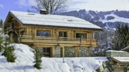 Extérieur du chalet montagnard à Megène