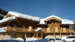 Vue extérieur en neigé des Plan du RDC des 12 logements de montagne à Pralognan-la-Vanoise