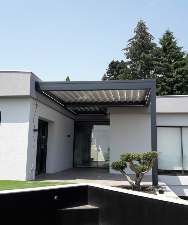 Extension d’une villa contemporaine à Saint-Didier-au-Mont-d’Or