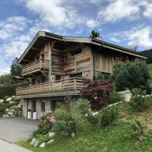 Vue de la route du Chalet familial à Combloux