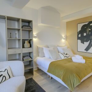 5 logements minimalistes au centre-ville d’Ecully
