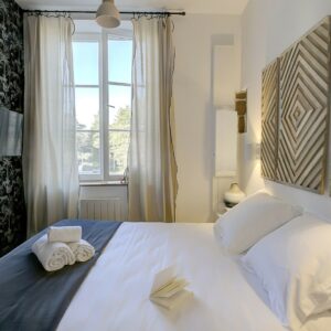 5 logements minimalistes au centre-ville d’Ecully