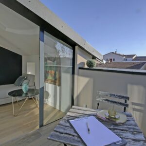 5 logements minimalistes au centre-ville d’Ecully
